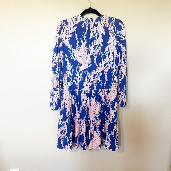 Lilly Pulitzer Traci Long Sleeve Dress Borealis Blue
Swim On Over medium 10652 - Picture 2 of 11